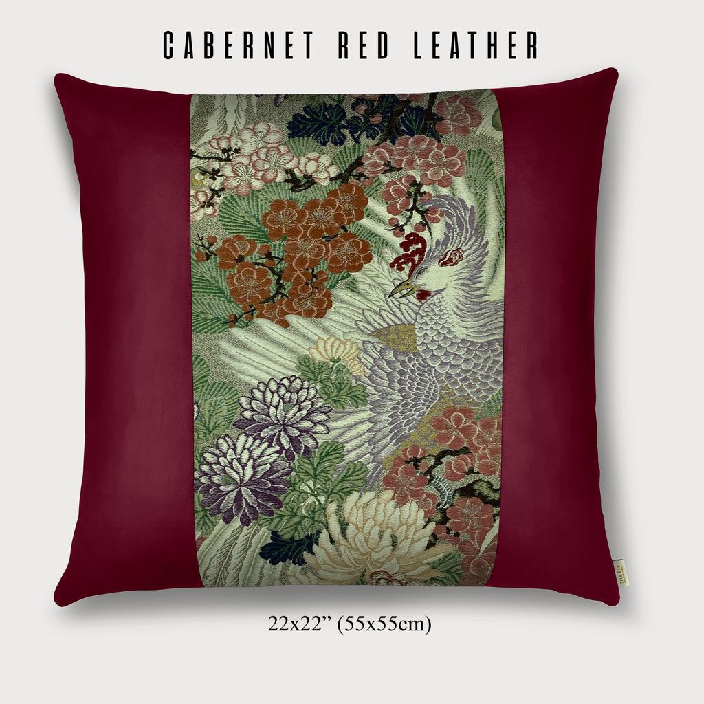 凤凰，松树，梅，菊花日本丝绸(1912-1945)枕头，配赤霞红色皮革：查看更多皮革颜色!